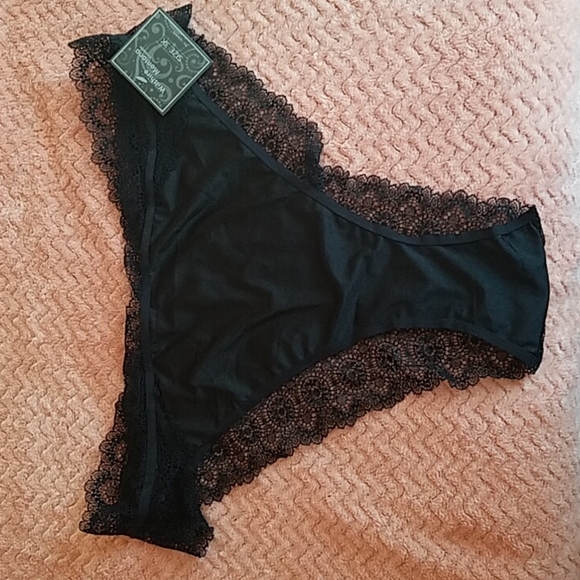 3 Lacey Panties - Picture 4 of 8